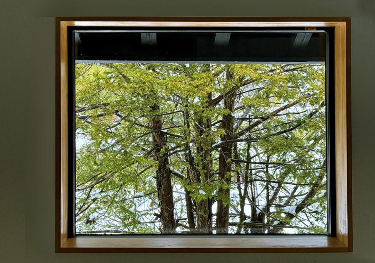 白馬の黒馬　Darkhorse @Hakuba Hotel Exterior photo