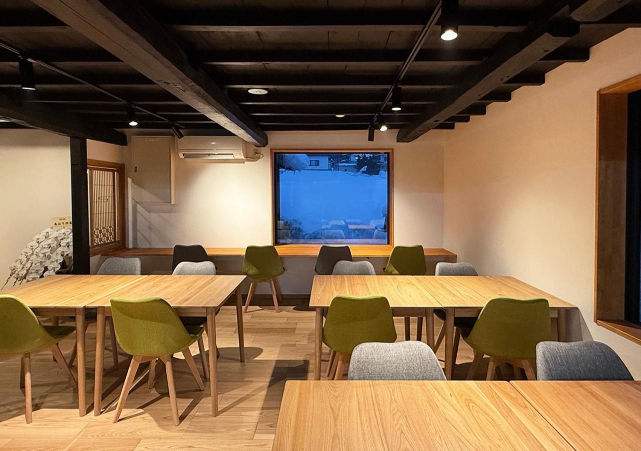白馬の黒馬　Darkhorse @Hakuba Hotel Exterior photo